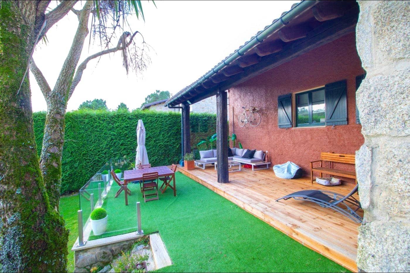 4 quarto Moradia para venda em Santiago de Compostela com piscina garagem - 588 000 € (Ref: 9502772)