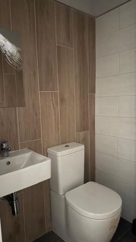 Kommersiell att hyra i A Coruña stad - 800 € (Ref: 9502774)