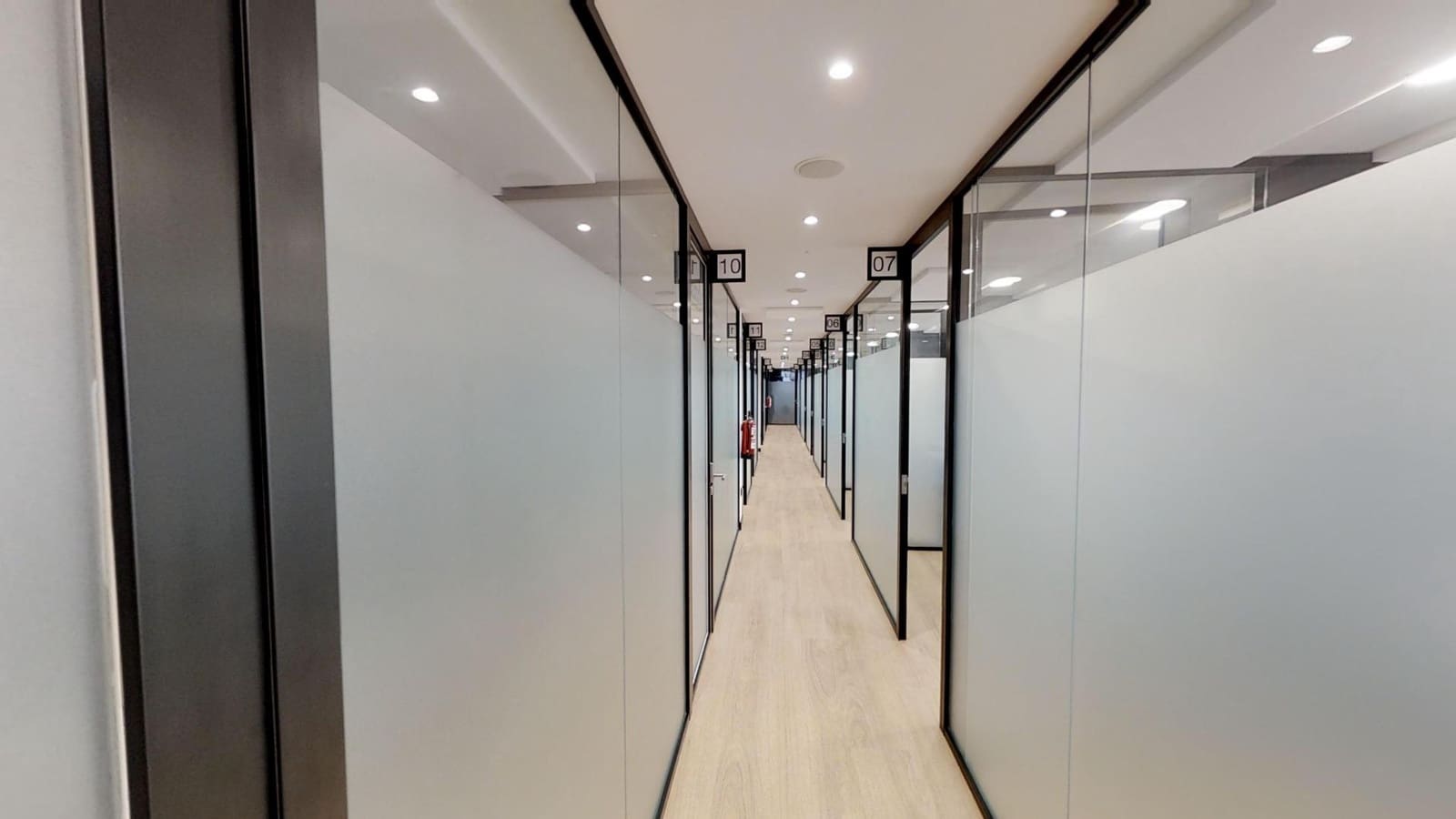 Office for rent in Cambre - € 600 (Ref: 9502783)