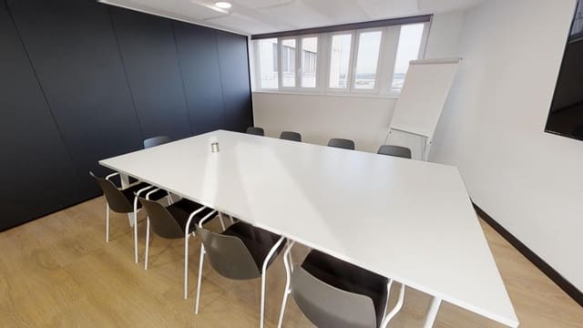 Office for rent in Cambre - € 600 (Ref: 9502783)