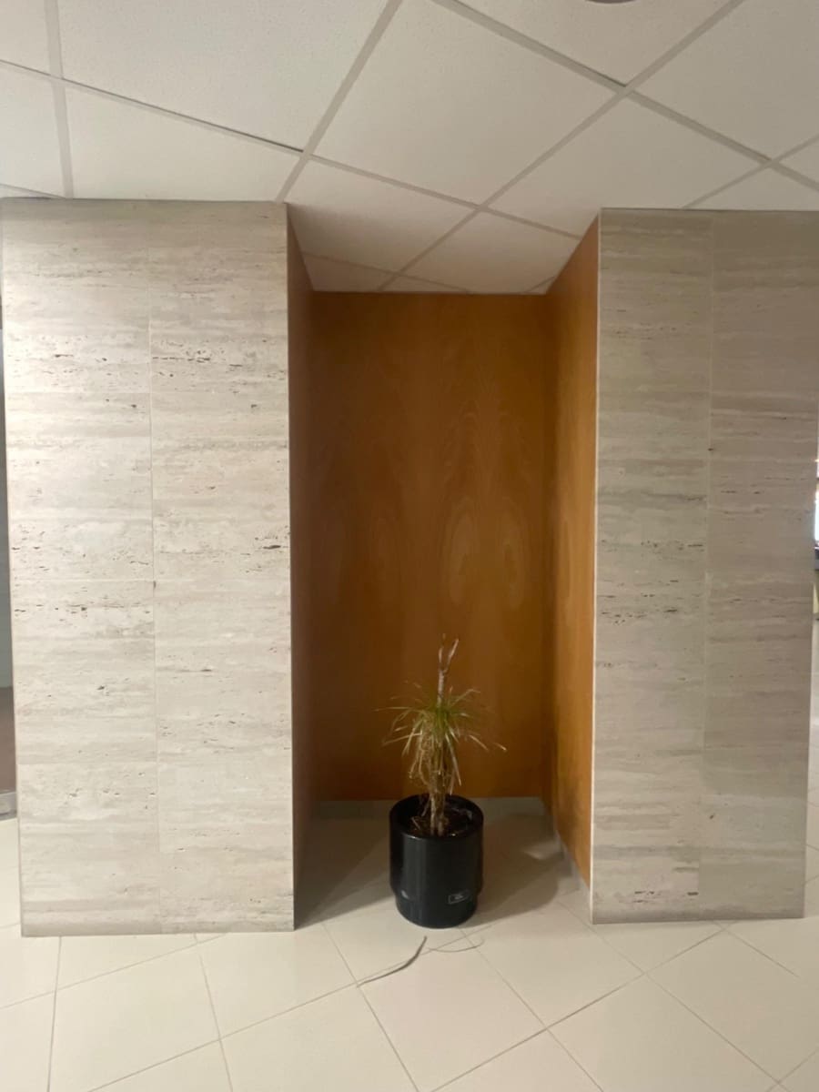 Office for rent in Perillo with garage - € 4,000 (Ref: 9527644)