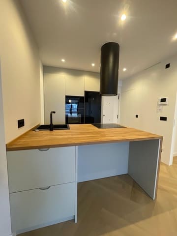 Piso de 2 habitaciones en A Coruña ciudad en venta - 330.000 € (Ref: 9551339)