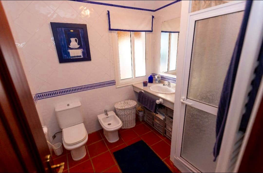 Chalet de 4 habitaciones en Abegondo en venta con piscina - 330.000 € (Ref: 9611492)