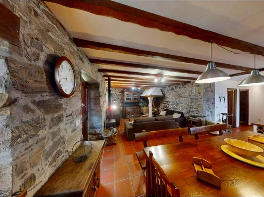 Chalet de 4 habitaciones en Abegondo en venta con piscina - 330.000 € (Ref: 9611492)