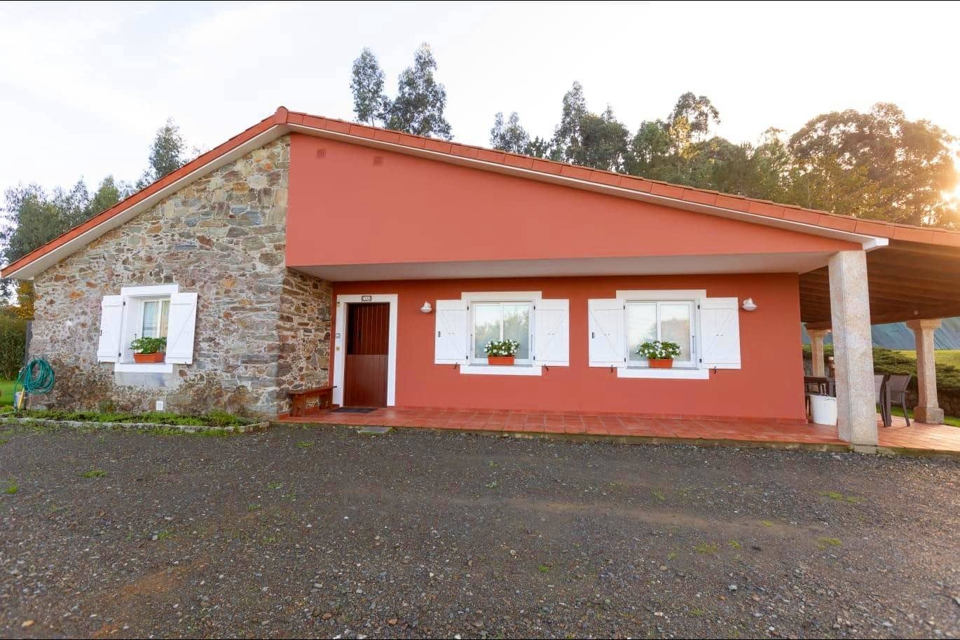 Chalet de 4 habitaciones en Abegondo en venta con piscina - 330.000 € (Ref: 9611492)