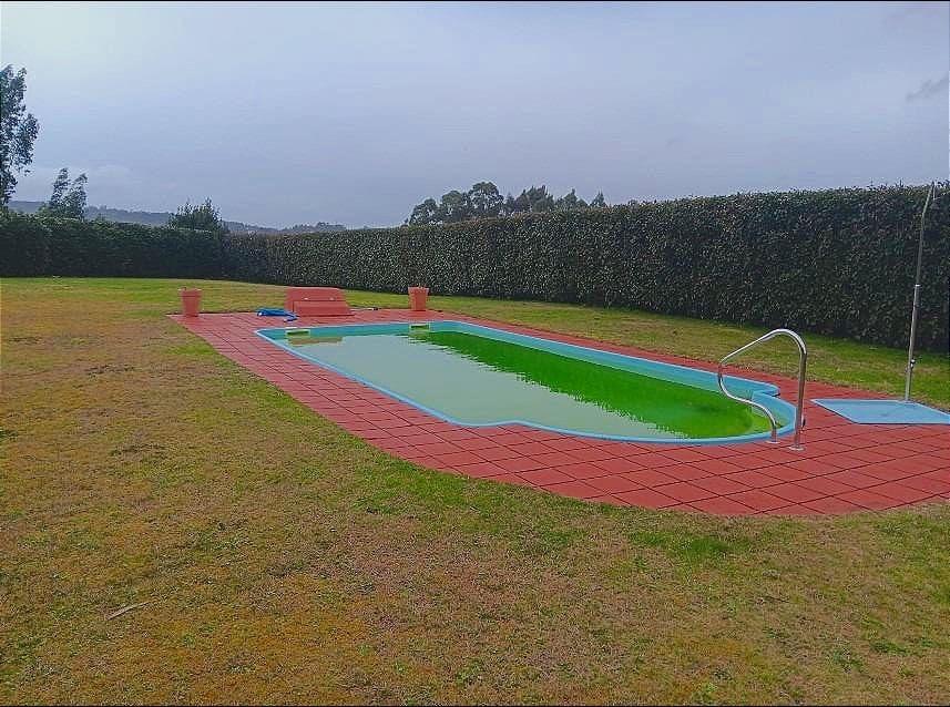 Chalet de 4 habitaciones en Abegondo en venta con piscina - 330.000 € (Ref: 9611492)