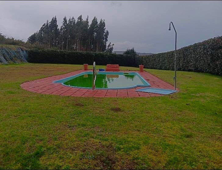 4 bedroom Villa for sale in Abegondo with pool - € 330,000 (Ref: 9611492)