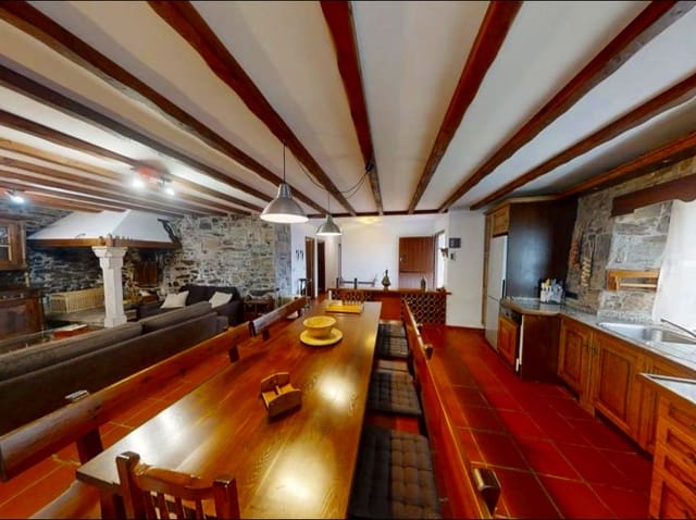 Chalet de 4 habitaciones en Abegondo en venta con piscina - 330.000 € (Ref: 9611492)