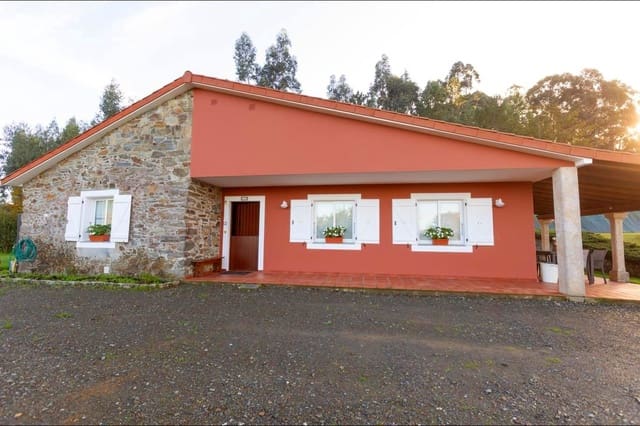 4 bedroom Villa for sale in Abegondo with pool - € 330,000 (Ref: 9611492)