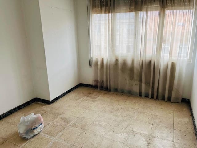 4 soverom Leilighet til salgs i Ferrol - € 63 000 (Ref: 9659377)