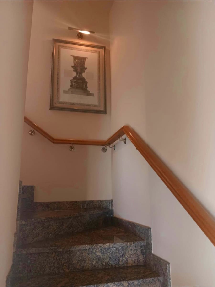 7 bedroom Villa for sale in A Coruna city with garage - € 675,000 (Ref: 9677436)