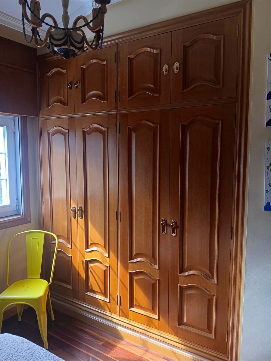 7 bedroom Villa for sale in A Coruna city with garage - € 675,000 (Ref: 9677436)