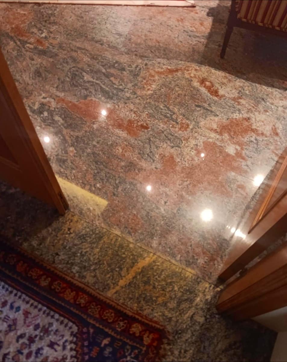 7 bedroom Villa for sale in A Coruna city with garage - € 675,000 (Ref: 9677436)