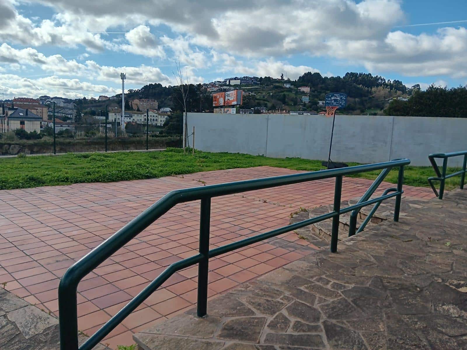 7 bedroom Villa for sale in A Coruna city with garage - € 675,000 (Ref: 9677436)