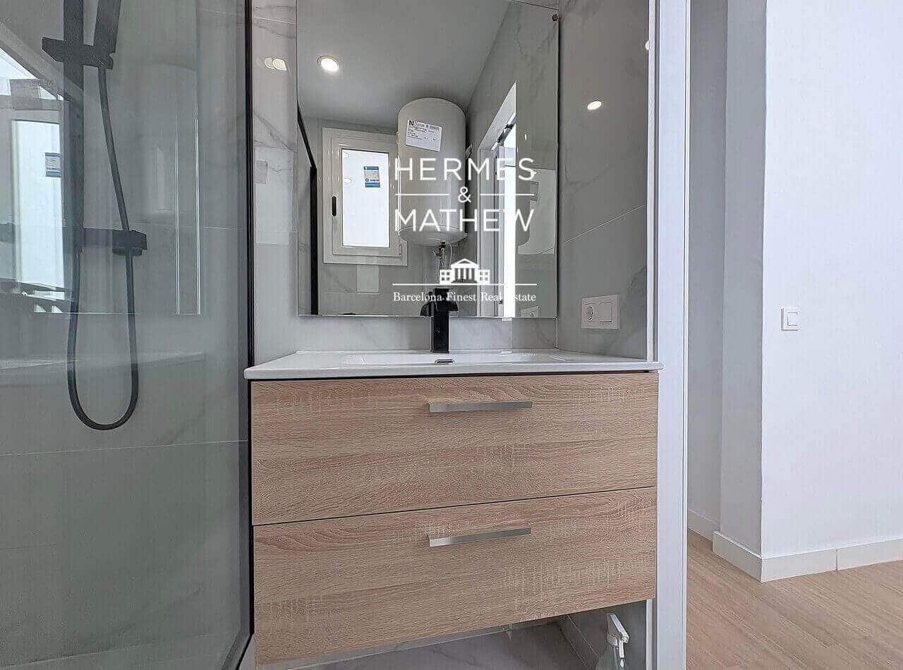 2 sypialnia Mieszkanie na sprzedaż w Miasto Barcelona - 160 000 € (Ref: 9454785)