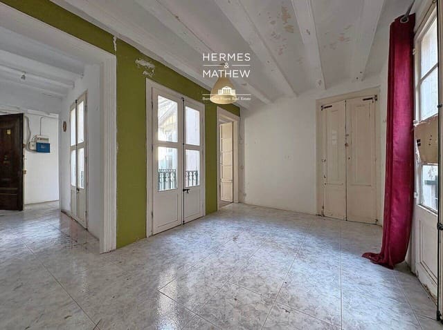 4 slaapkamer Flat te koop in El Barri Gòtic, Barcelona stad - € 690.000 (Ref: 9456678)