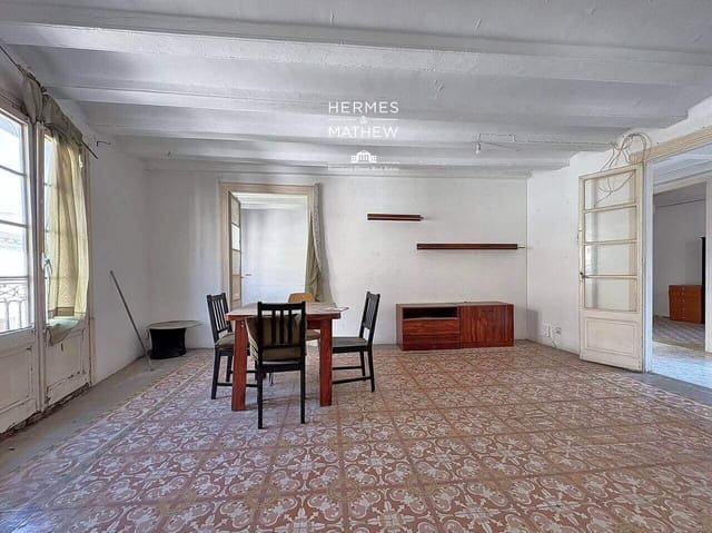 4 slaapkamer Flat te koop in El Barri Gòtic, Barcelona stad - € 690.000 (Ref: 9456678)