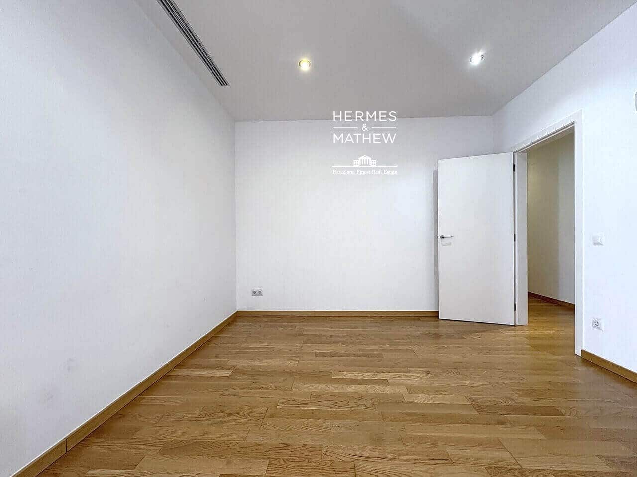 Piso de 2 habitaciones en Barcelona ciudad en venta - 540.000 € (Ref: 9458437)