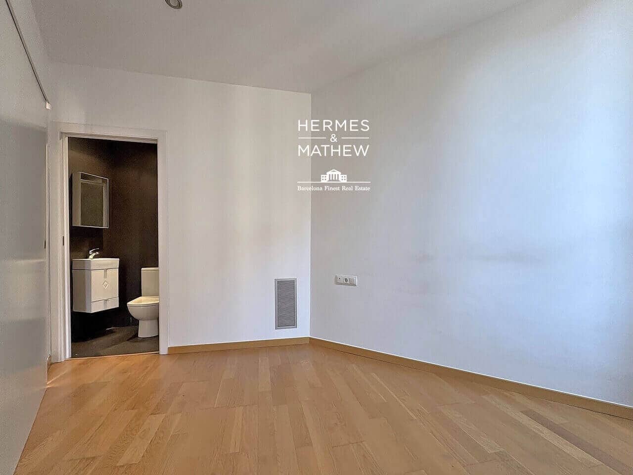 Piso de 2 habitaciones en Barcelona ciudad en venta - 540.000 € (Ref: 9458437)