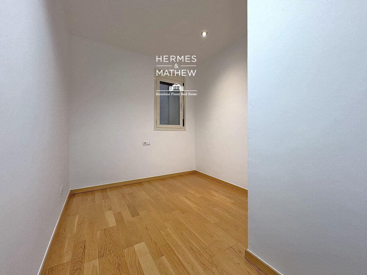 Piso de 2 habitaciones en Barcelona ciudad en venta - 540.000 € (Ref: 9458437)