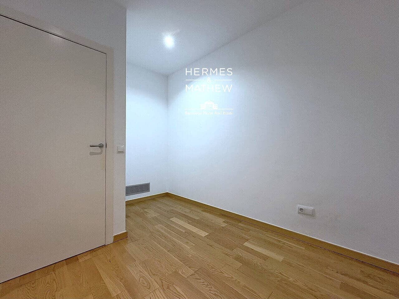 Piso de 2 habitaciones en Barcelona ciudad en venta - 540.000 € (Ref: 9458437)