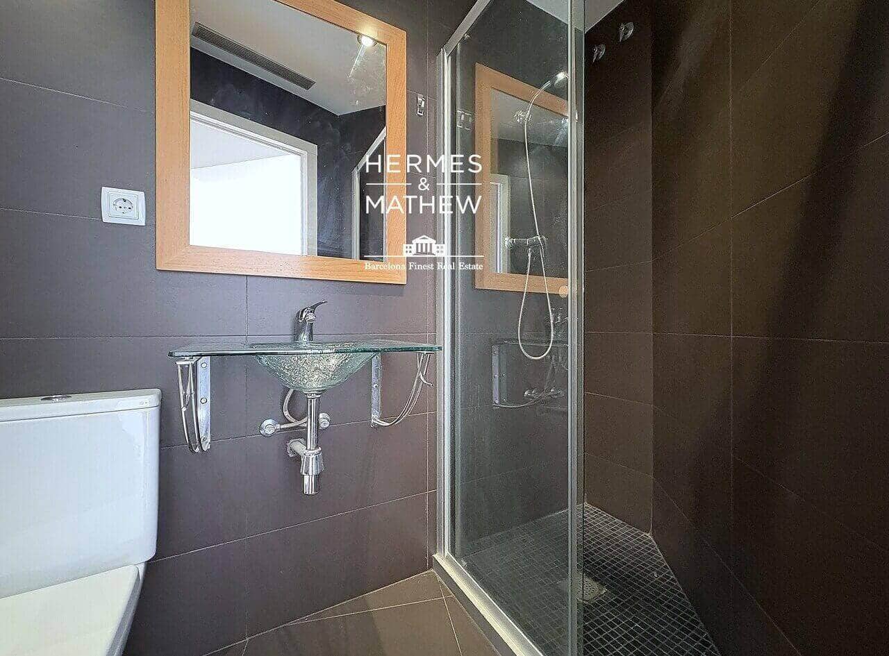 Piso de 2 habitaciones en Barcelona ciudad en venta - 540.000 € (Ref: 9458437)