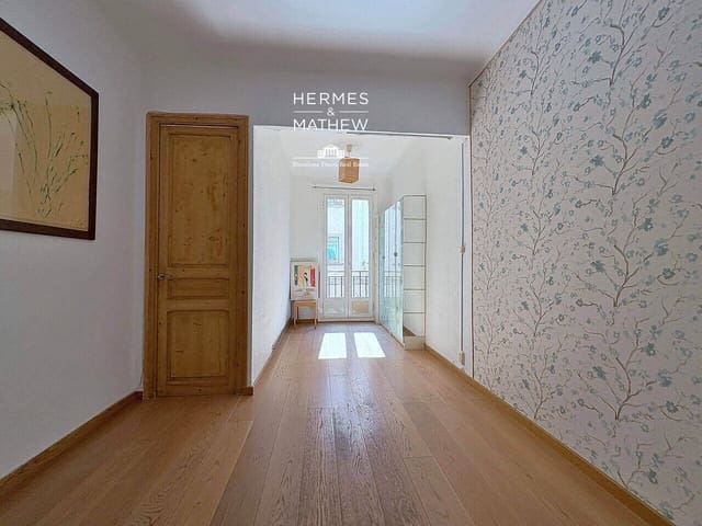 1 soveværelse Lejlighed til salg i El Poble Sec, Barcelona by - € 283.000 (Ref: 9459445)