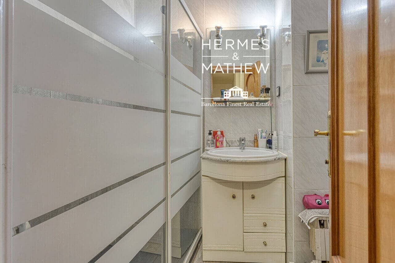 3 bedroom Flat for sale in Barcelona city with garage - € 795,000 (Ref: 9459462)