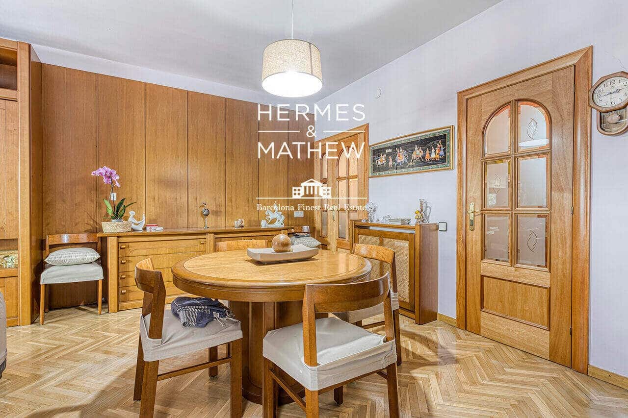 3 bedroom Flat for sale in Barcelona city with garage - € 795,000 (Ref: 9459462)