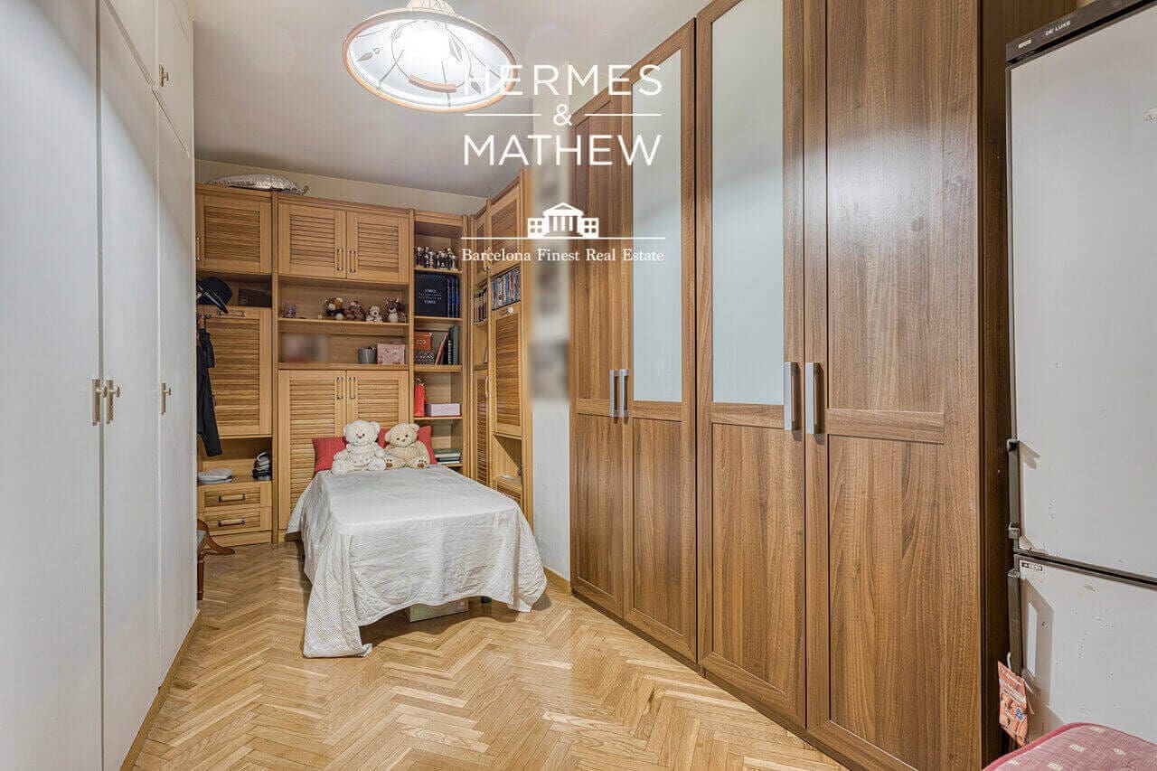 3 bedroom Flat for sale in Barcelona city with garage - € 795,000 (Ref: 9459462)