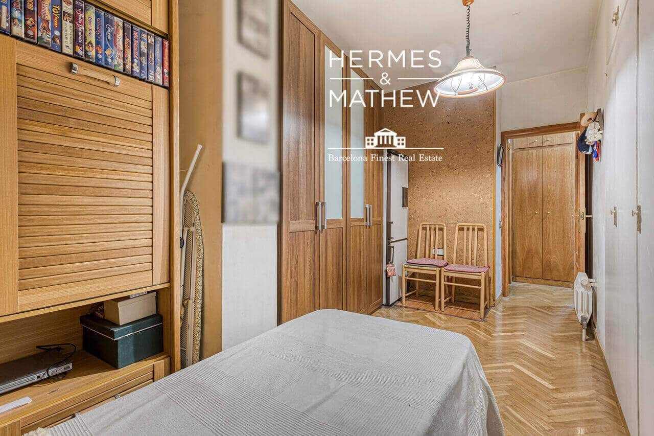 3 bedroom Flat for sale in Barcelona city with garage - € 795,000 (Ref: 9459462)