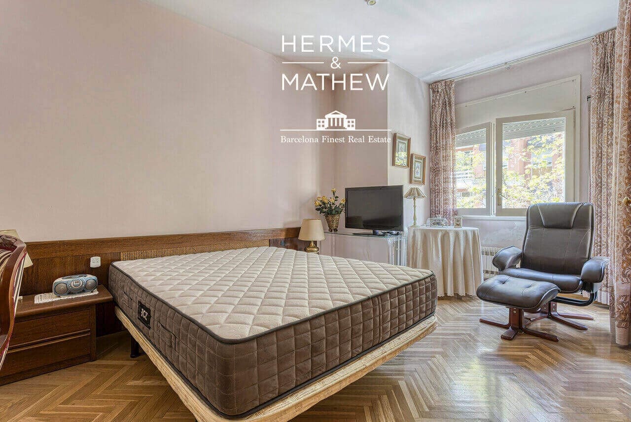 3 bedroom Flat for sale in Barcelona city with garage - € 795,000 (Ref: 9459462)