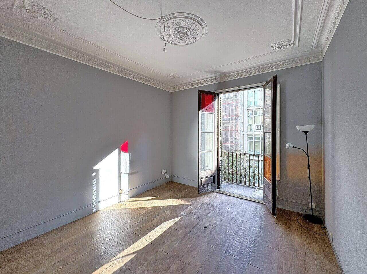 2 sypialnia Mieszkanie na sprzedaż w Miasto Barcelona - 690 000 € (Ref: 9459641)