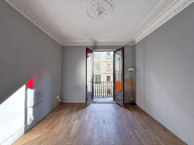 2 sypialnia Mieszkanie na sprzedaż w La Sagrada Família, Miasto Barcelona - 690 000 € (Ref: 9459641)