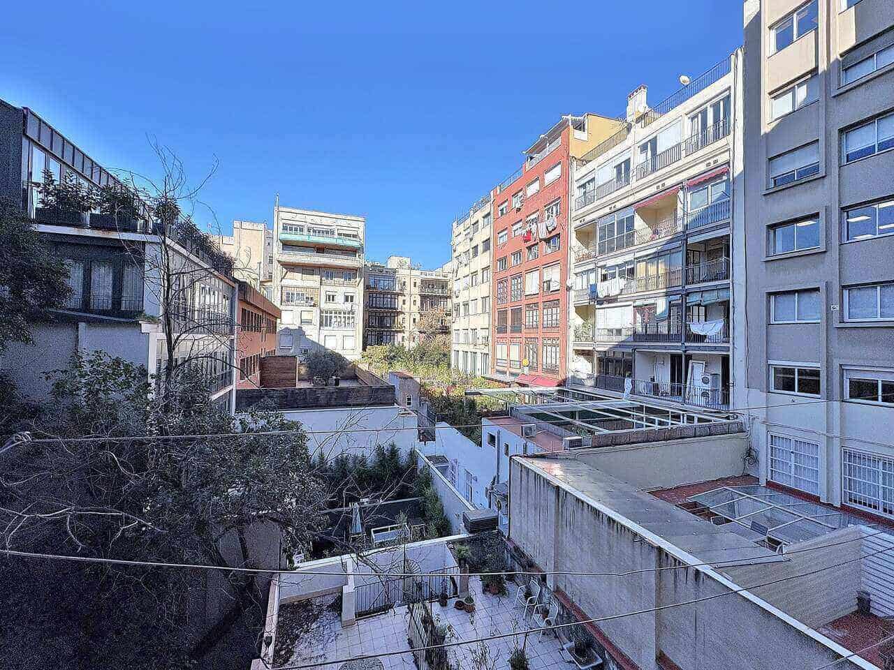 2 sypialnia Mieszkanie na sprzedaż w Miasto Barcelona - 690 000 € (Ref: 9459641)