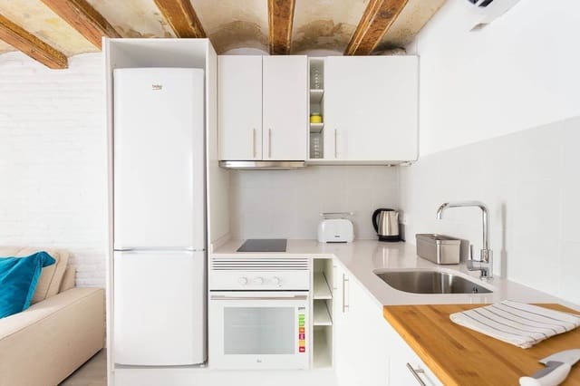 2 slaapkamer Flat te koop in El Barri Gòtic, Barcelona stad - € 285.000 (Ref: 9460661)