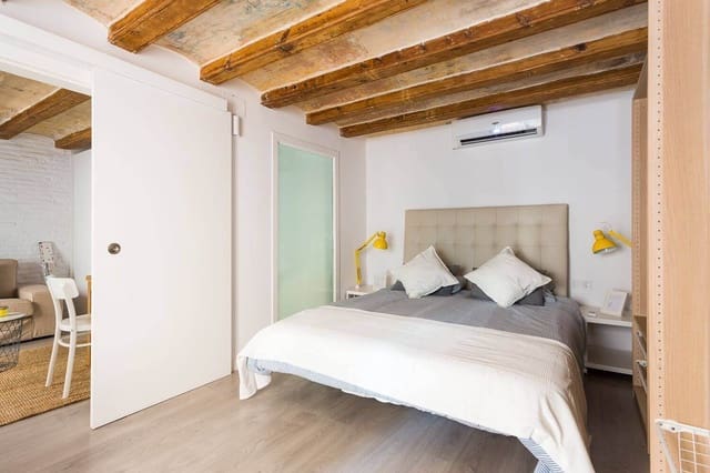 2 slaapkamer Flat te koop in El Barri Gòtic, Barcelona stad - € 285.000 (Ref: 9460661)
