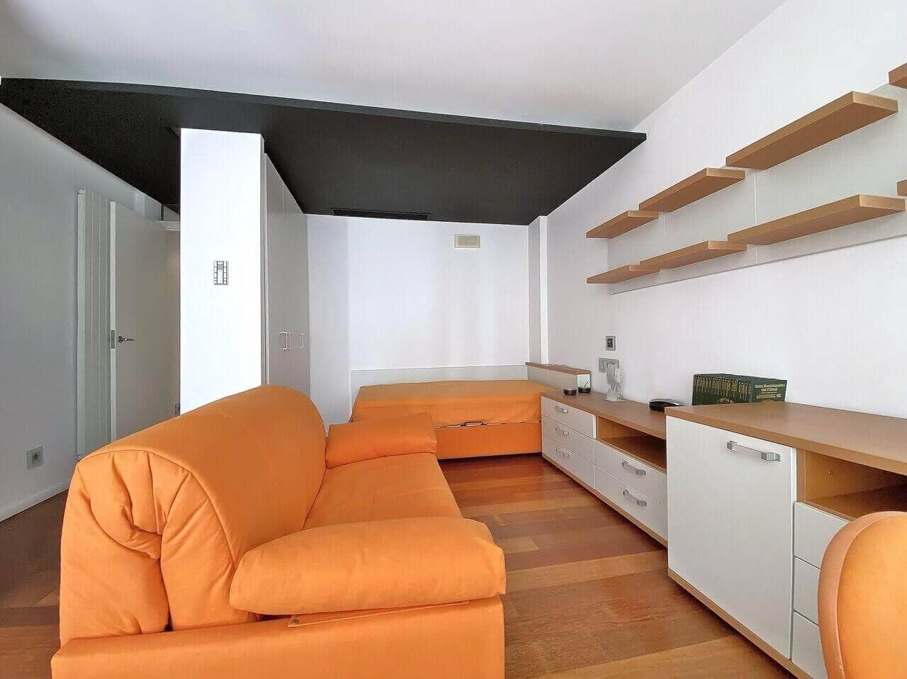 4 bedroom Townhouse for sale in Barcelona city with garage - € 1,450,000 (Ref: 9460818)