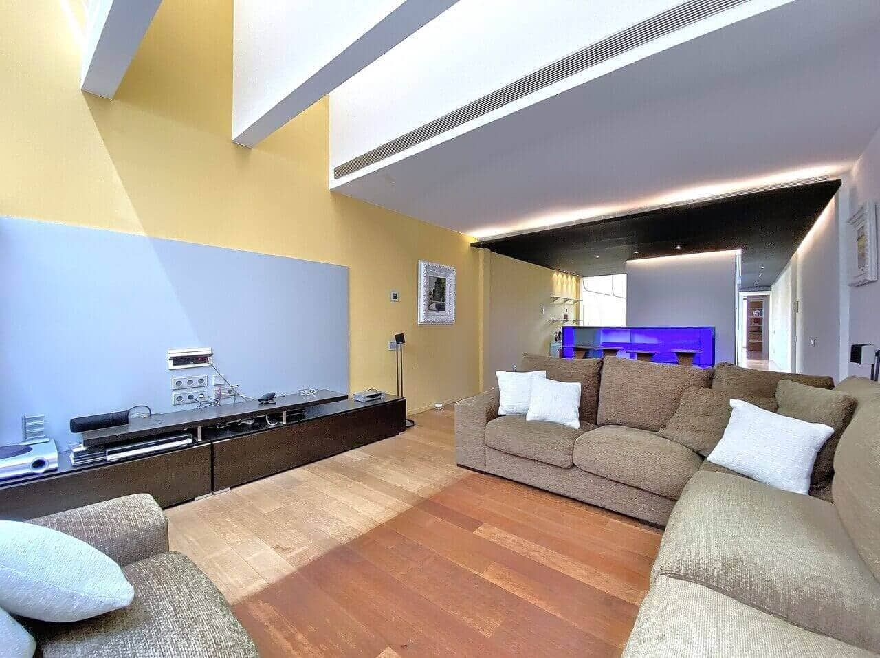 4 bedroom Townhouse for sale in Barcelona city with garage - € 1,450,000 (Ref: 9460818)