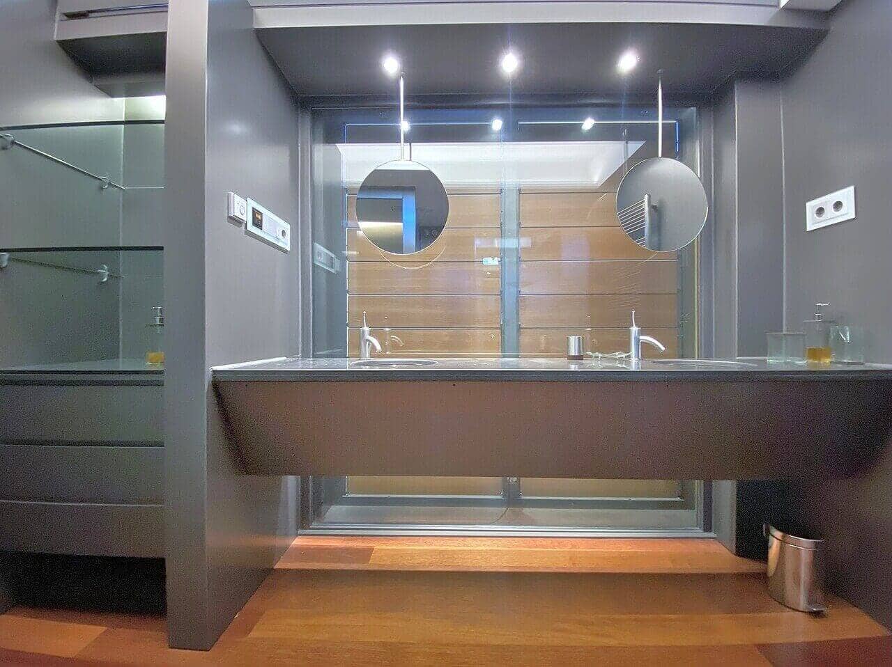 4 bedroom Townhouse for sale in Barcelona city with garage - € 1,450,000 (Ref: 9460818)