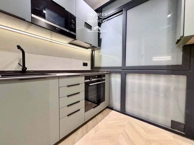 3 sypialnia Mieszkanie na sprzedaż w La Vila de Gràcia, Miasto Barcelona - 367 000 € (Ref: 9462602)