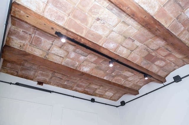 3 sypialnia Mieszkanie na sprzedaż w La Vila de Gràcia, Miasto Barcelona - 367 000 € (Ref: 9462602)