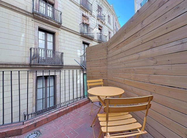 2 bedroom Flat for sale in El Barri Gòtic, Barcelona city - € 435,000 (Ref: 9462626)