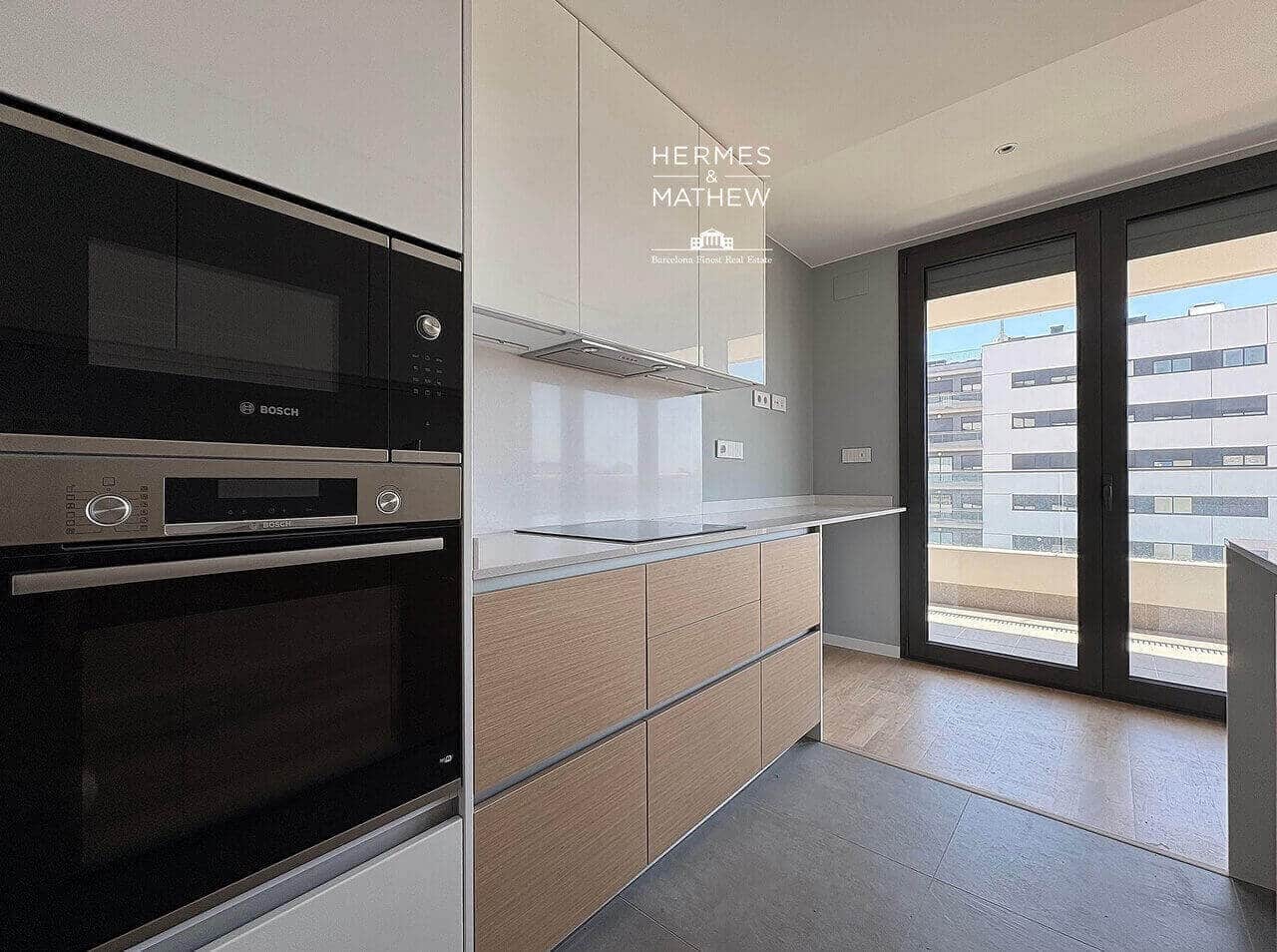 3 makuuhuone Asunto myytävänä paikassa Badalona mukana uima-altaan 
autotalli - 547 500 € (Ref: 9477042)