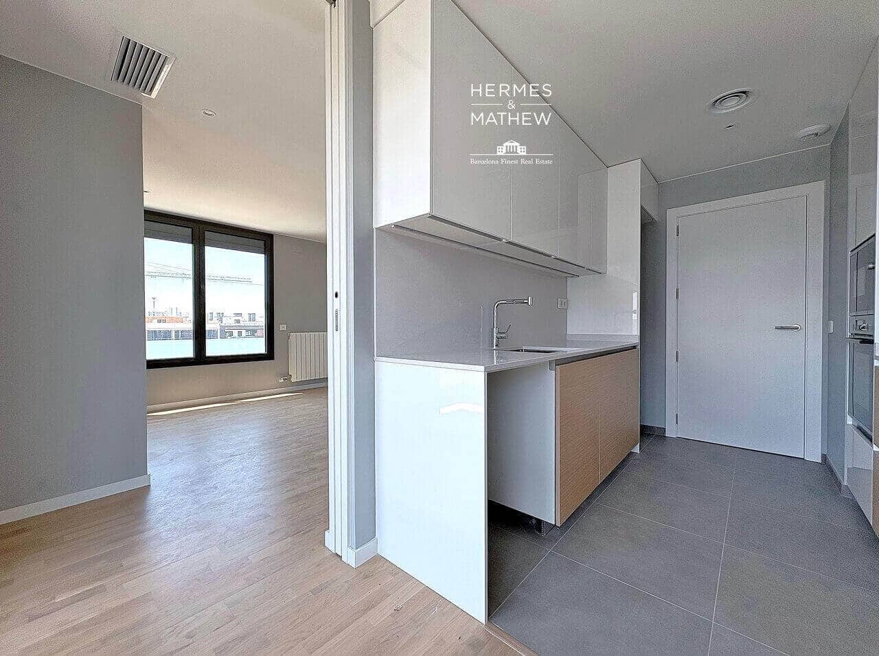 4 sypialnia Mieszkanie na sprzedaż w Badalona z basenem garażem - 820 000 € (Ref: 9478515)