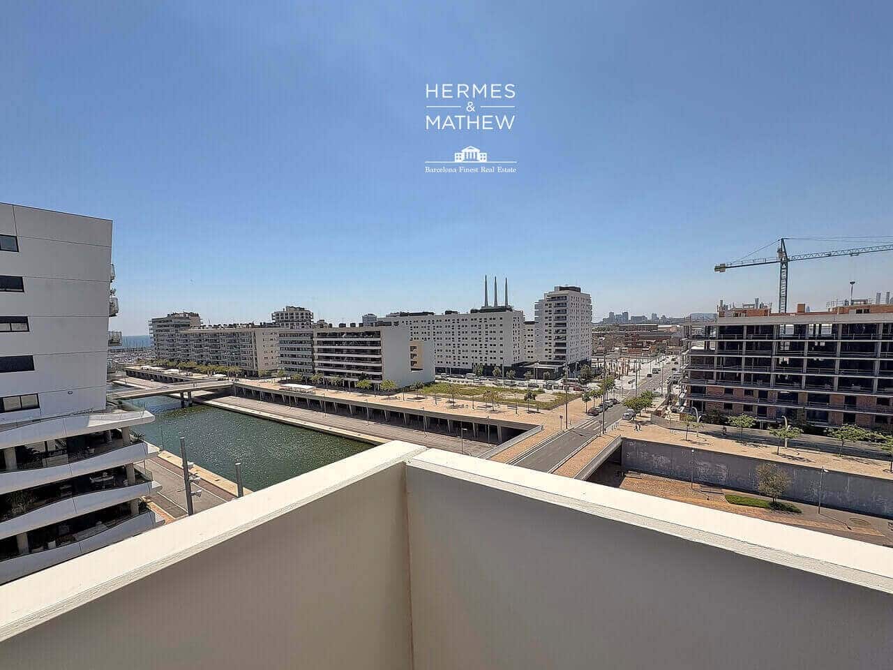 4 sypialnia Mieszkanie na sprzedaż w Badalona z basenem garażem - 820 000 € (Ref: 9478515)