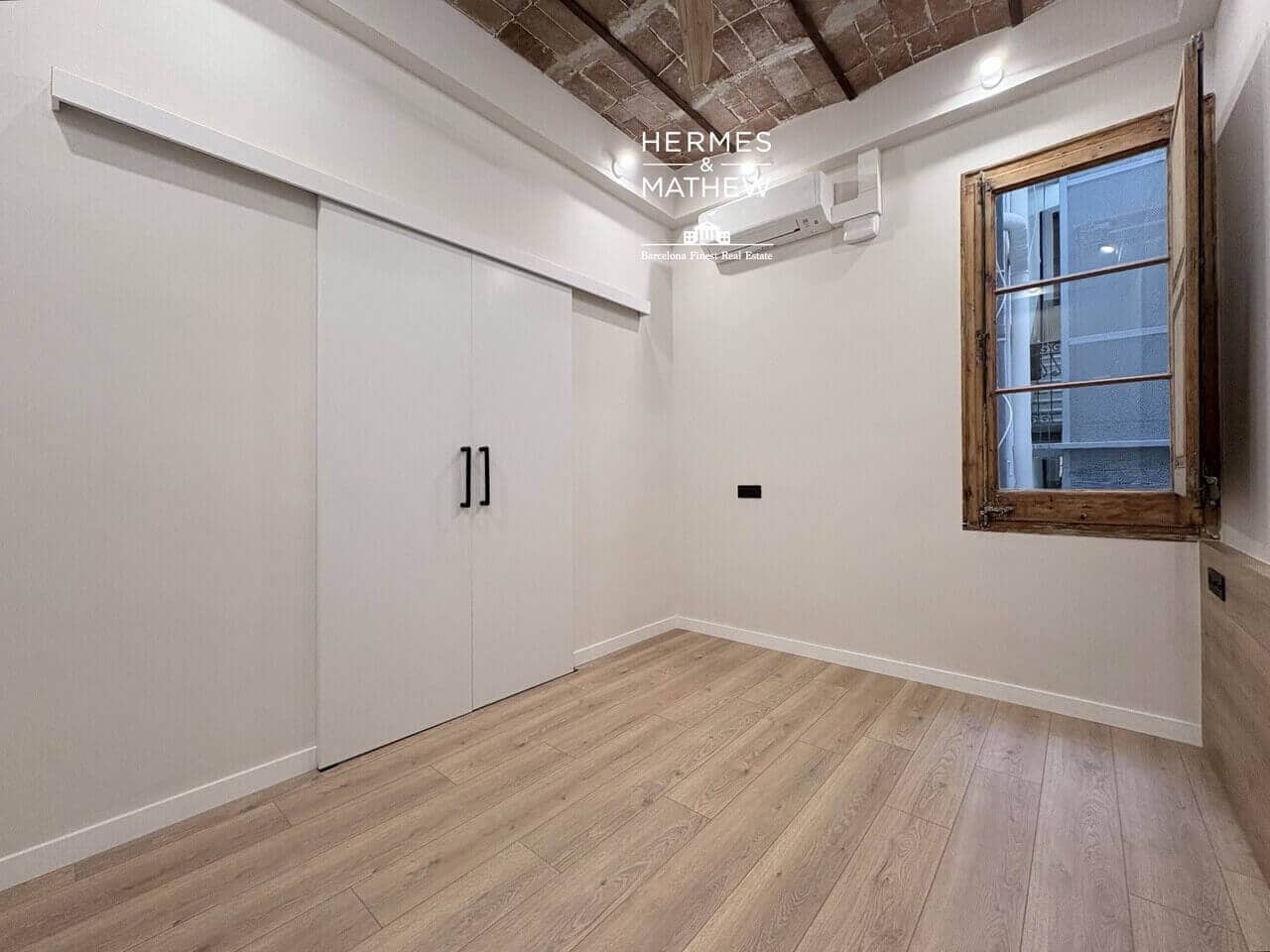 3 bedroom Flat for sale in Barcelona city - € 750,000 (Ref: 9488558)