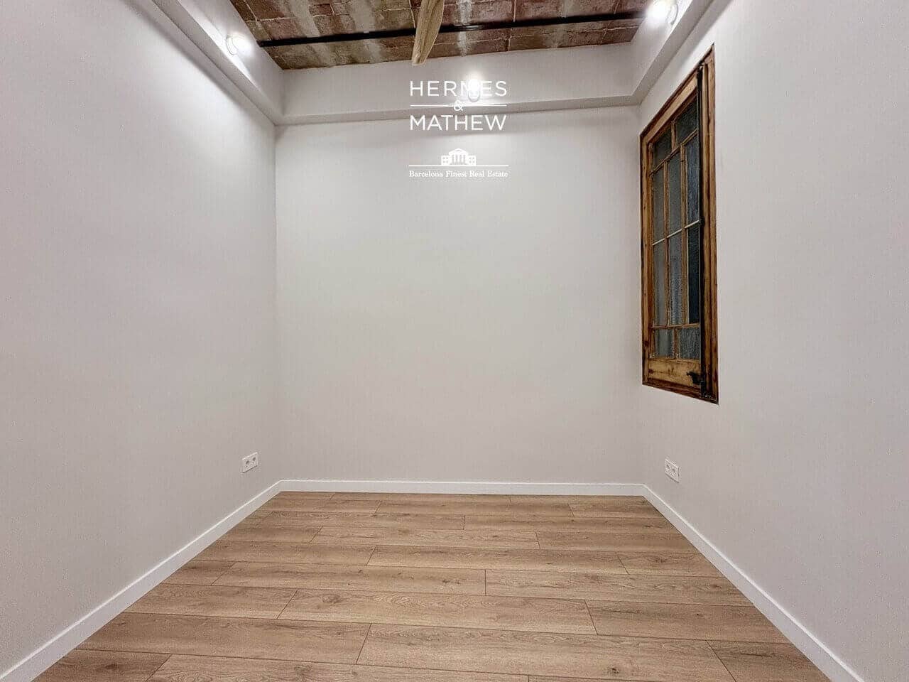 3 bedroom Flat for sale in Barcelona city - € 750,000 (Ref: 9488558)