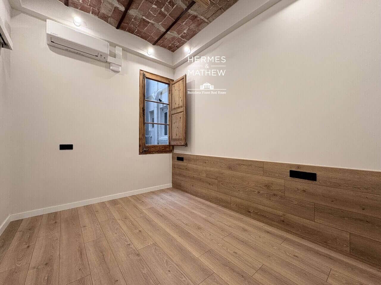 3 bedroom Flat for sale in Barcelona city - € 750,000 (Ref: 9488558)