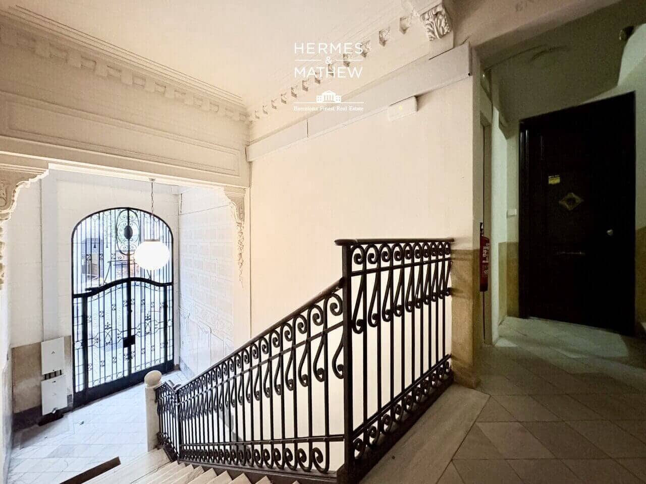 3 bedroom Flat for sale in Barcelona city - € 750,000 (Ref: 9488558)